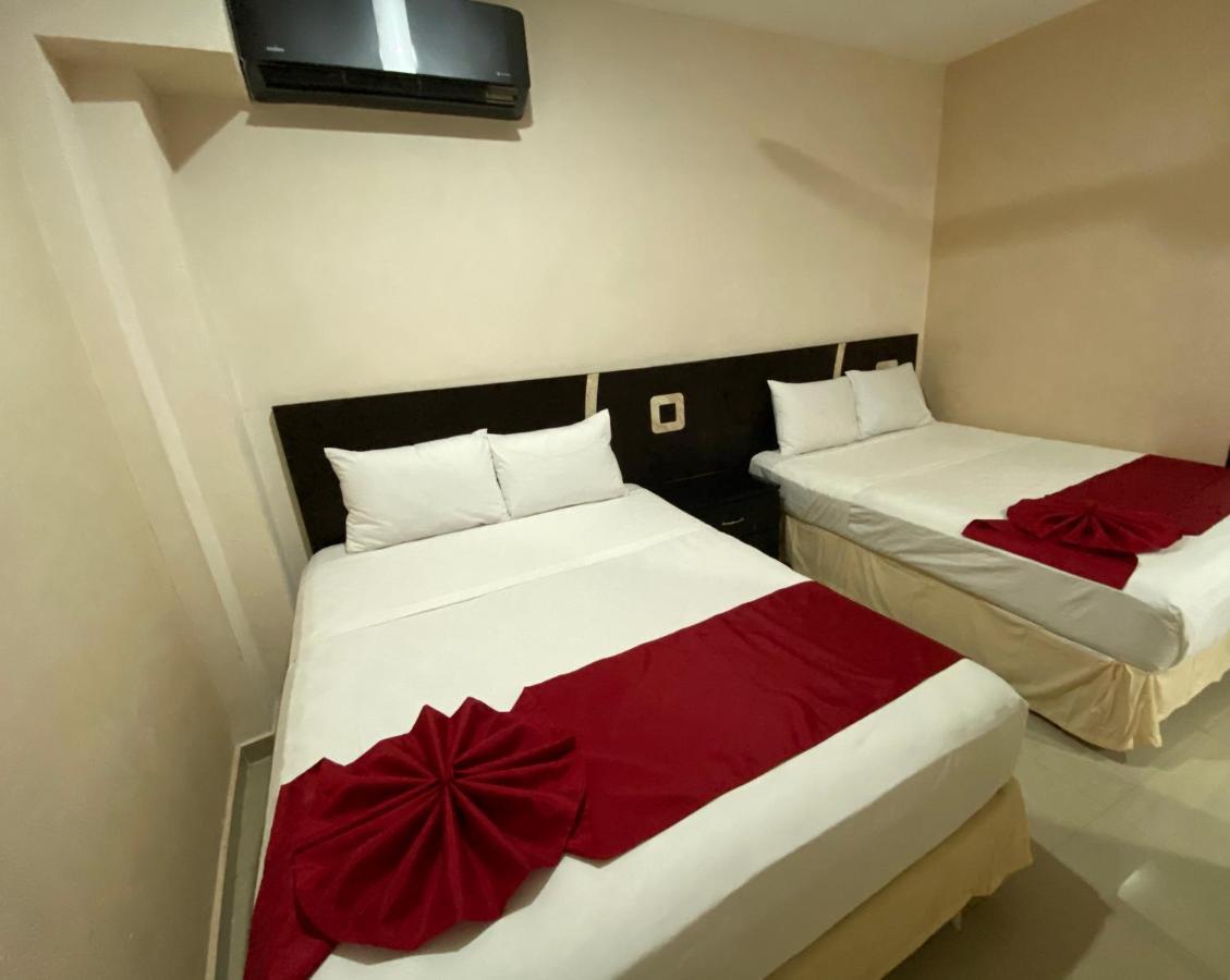Suites La Roca By R&T แคนคูน ภายนอก รูปภาพ