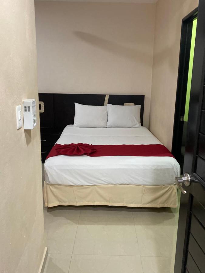 Suites La Roca By R&T แคนคูน ภายนอก รูปภาพ