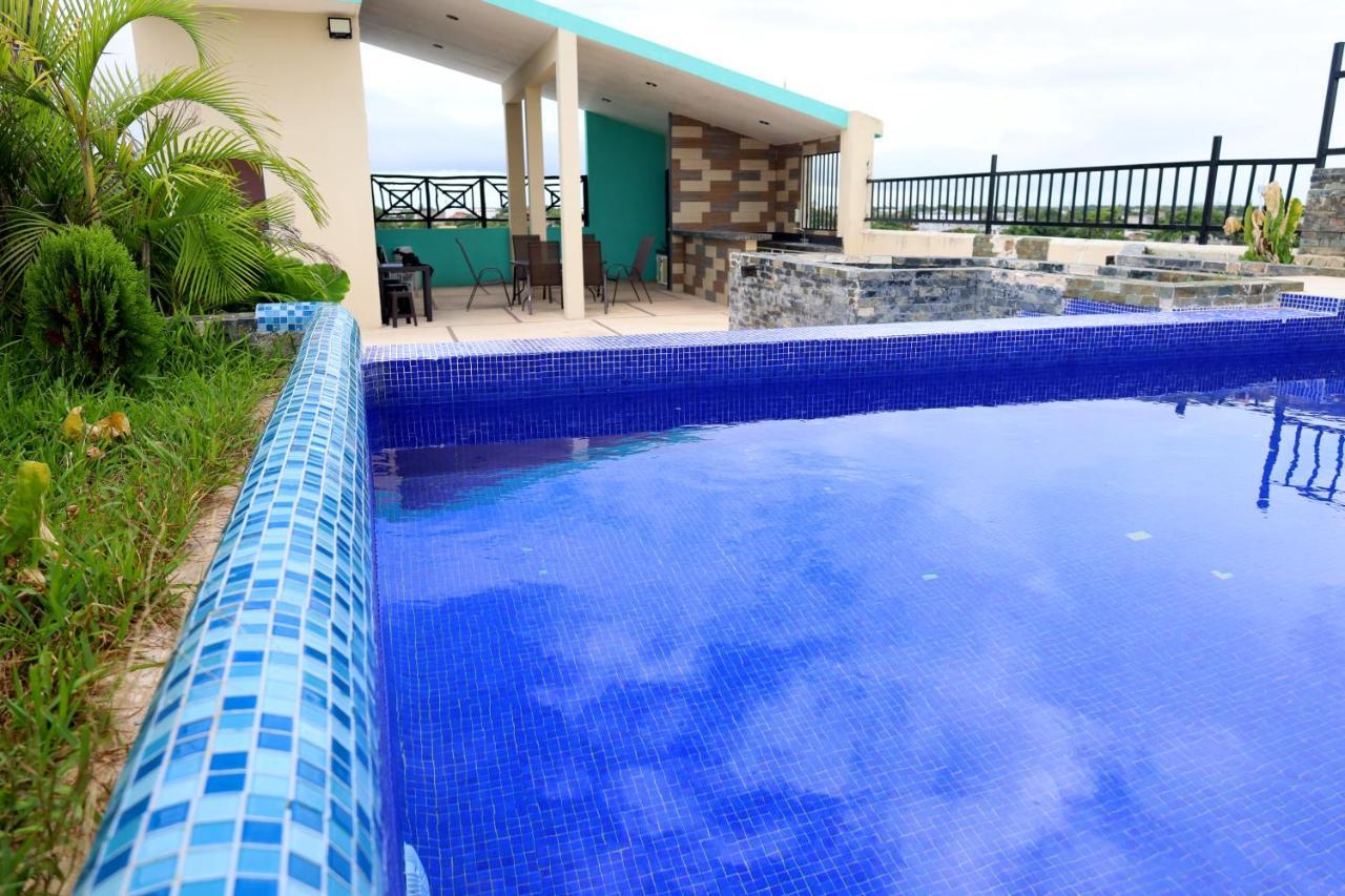 Suites La Roca By R&T แคนคูน ภายนอก รูปภาพ