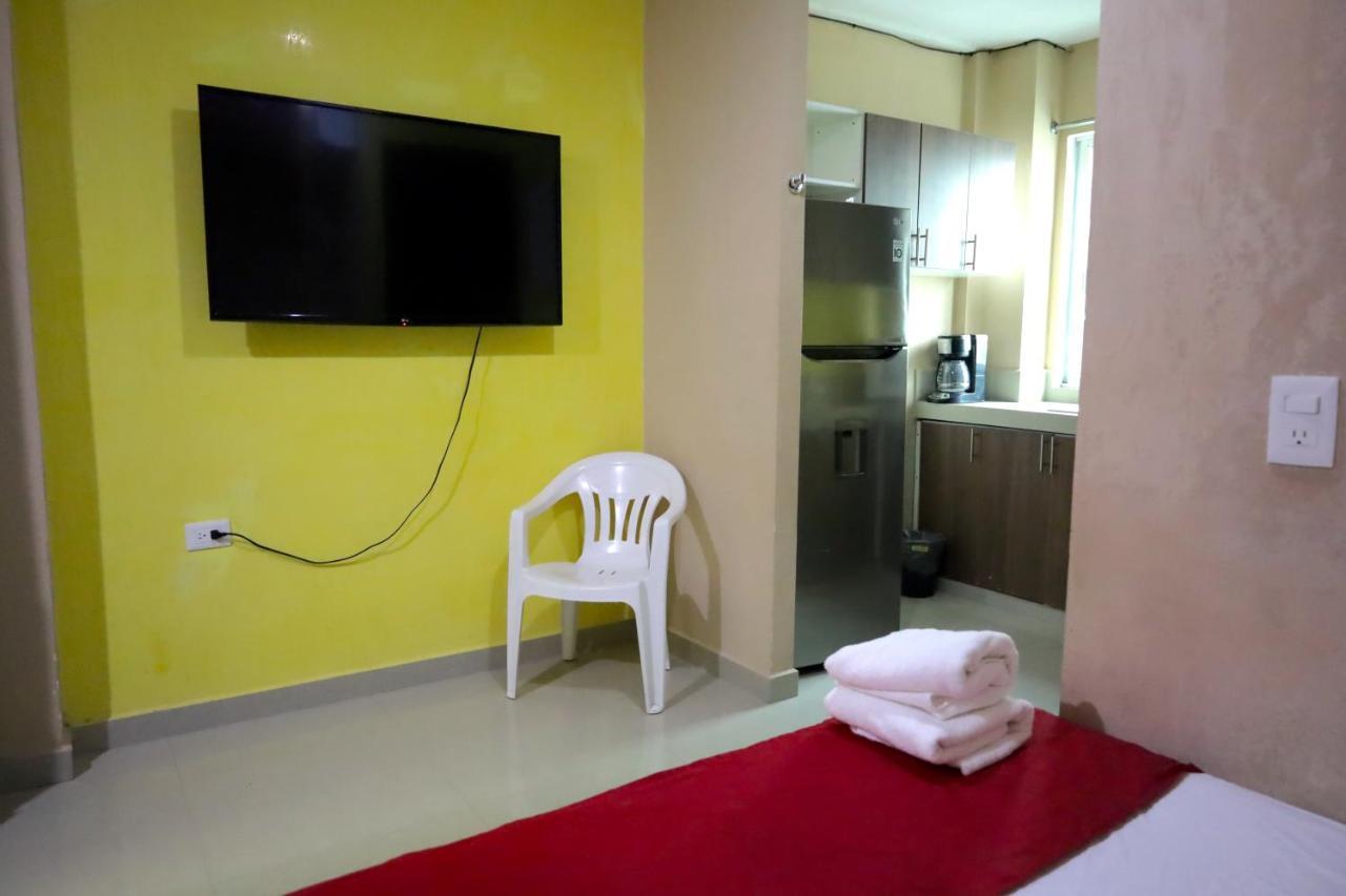 Suites La Roca By R&T แคนคูน ภายนอก รูปภาพ